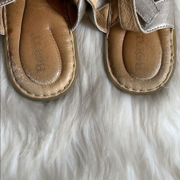 Born Gold Leather Braided Thong Sandals Sz 11 - Picture 8 of 8